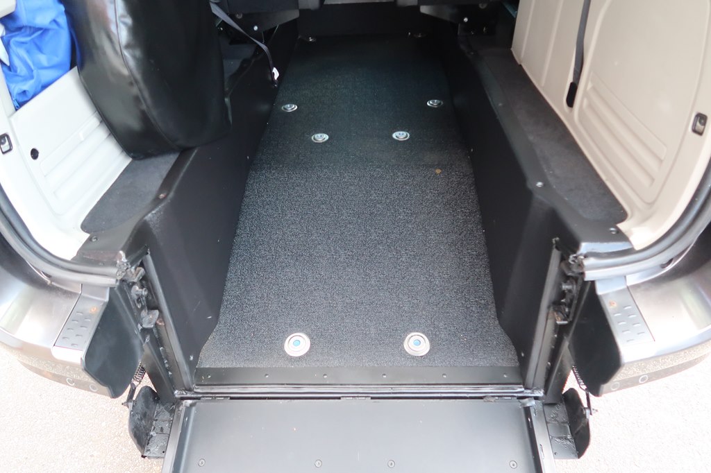Photo 5 of this DODGE GRAND CARAVAN