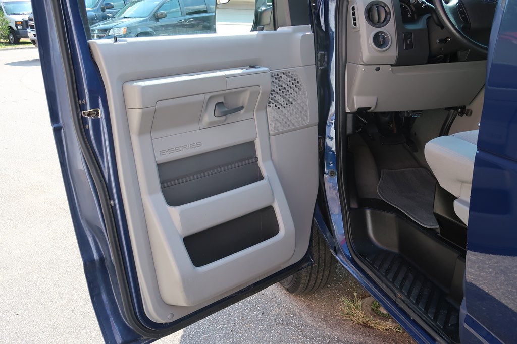 FORD ECONOLINE 2010 FORD ECONOLINE 1FMNE1BL0ADA87487