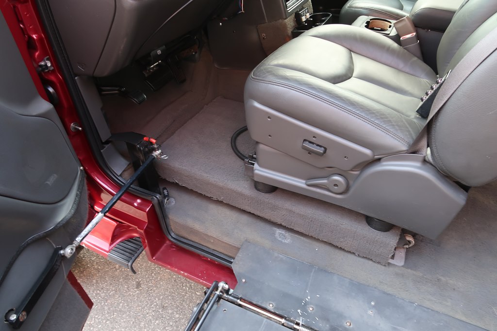 GMC W/ SUPERCHARGER STEPSIDE - TRUC 2004 GMC W/ SUPERCHARGER STEPSIDE - TRUC 1GTEC19TX4Z226581