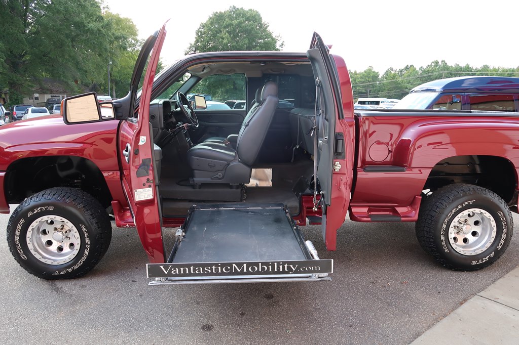 GMC W/ SUPERCHARGER STEPSIDE - TRUC 2004 GMC W/ SUPERCHARGER STEPSIDE - TRUC 1GTEC19TX4Z226581