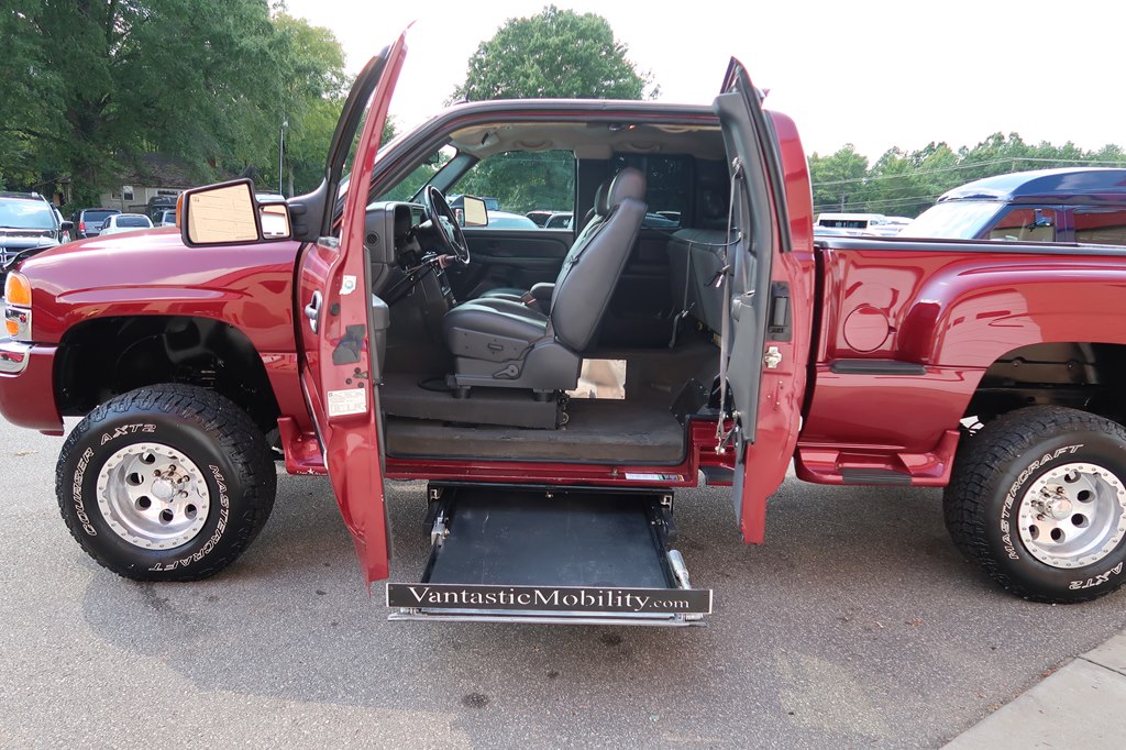 GMC W/ SUPERCHARGER STEPSIDE - TRUC 2004 GMC W/ SUPERCHARGER STEPSIDE - TRUC 1GTEC19TX4Z226581