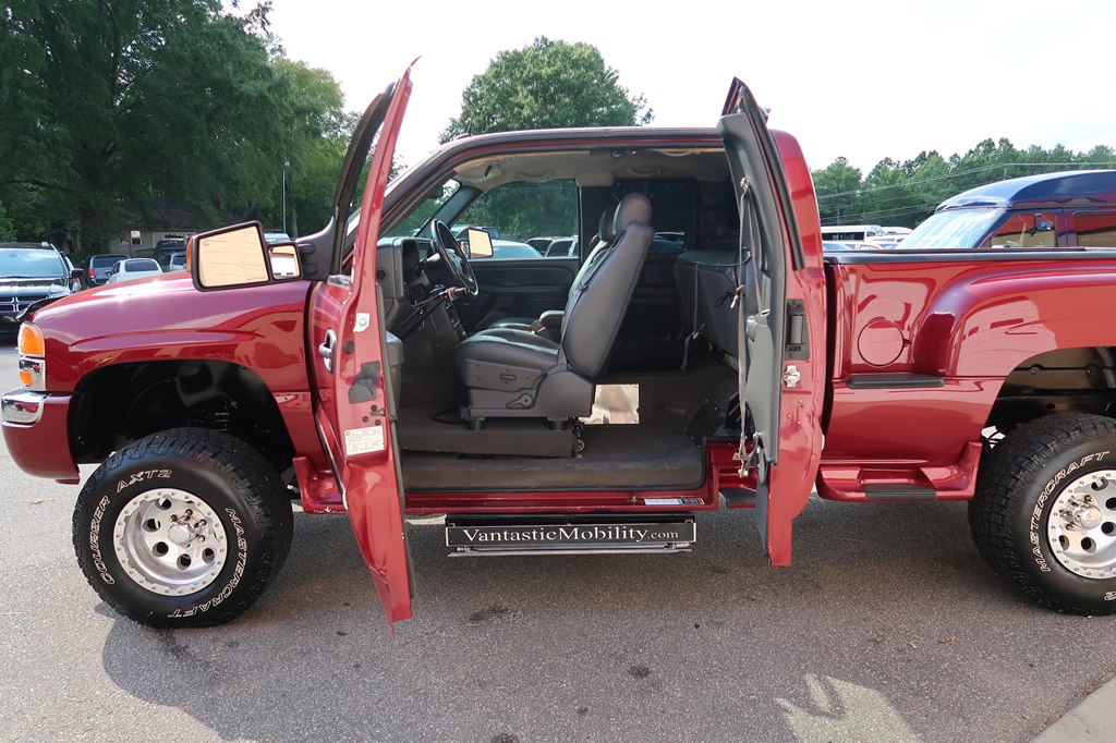 GMC W/ SUPERCHARGER STEPSIDE - TRUC 2004 GMC W/ SUPERCHARGER STEPSIDE - TRUC 1GTEC19TX4Z226581