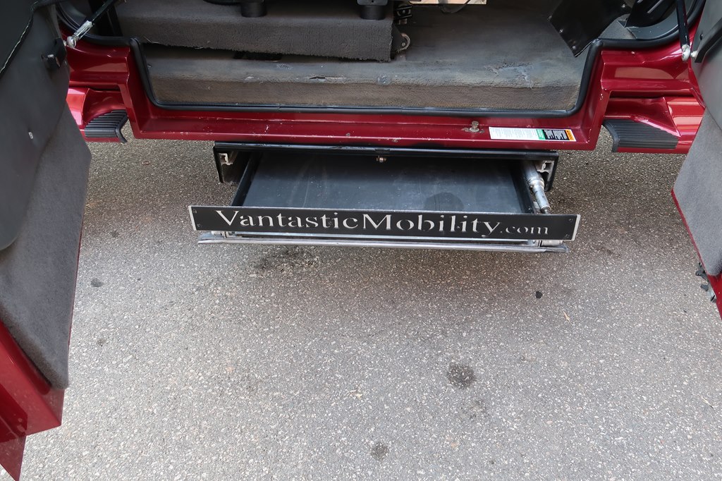 GMC W/ SUPERCHARGER STEPSIDE - TRUC 2004 GMC W/ SUPERCHARGER STEPSIDE - TRUC 1GTEC19TX4Z226581
