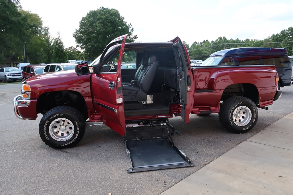 GMC W/ SUPERCHARGER STEPSIDE - TRUC 2004 GMC W/ SUPERCHARGER STEPSIDE - TRUC 1GTEC19TX4Z226581