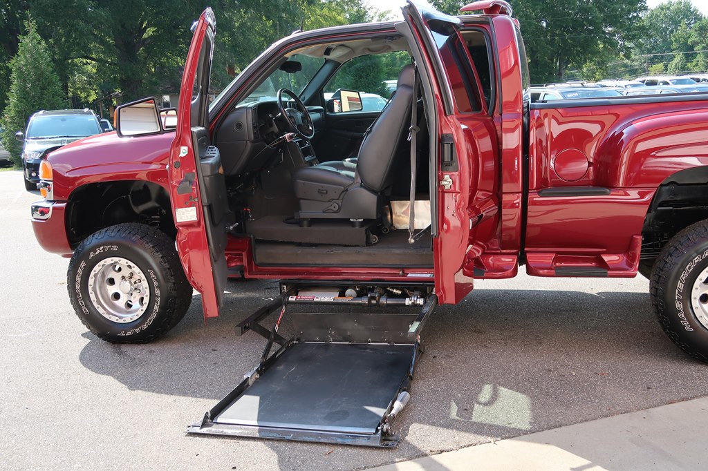 GMC W/ SUPERCHARGER STEPSIDE - TRUC 2004 GMC W/ SUPERCHARGER STEPSIDE - TRUC 1GTEC19TX4Z226581