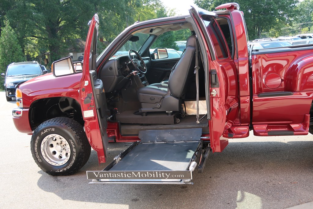 GMC W/ SUPERCHARGER STEPSIDE - TRUC 2004 GMC W/ SUPERCHARGER STEPSIDE - TRUC 1GTEC19TX4Z226581