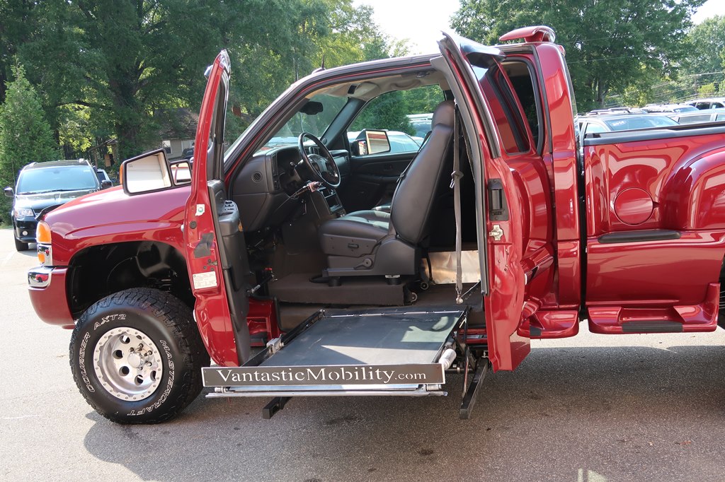 GMC W/ SUPERCHARGER STEPSIDE - TRUC 2004 GMC W/ SUPERCHARGER STEPSIDE - TRUC 1GTEC19TX4Z226581