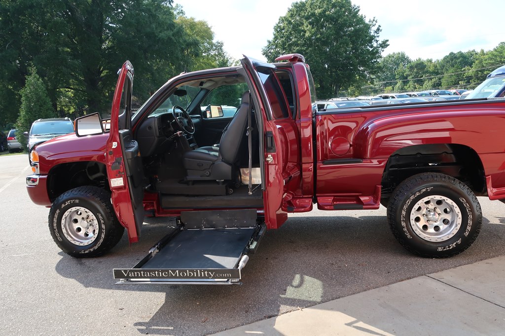 GMC W/ SUPERCHARGER STEPSIDE - TRUC 2004 GMC W/ SUPERCHARGER STEPSIDE - TRUC 1GTEC19TX4Z226581