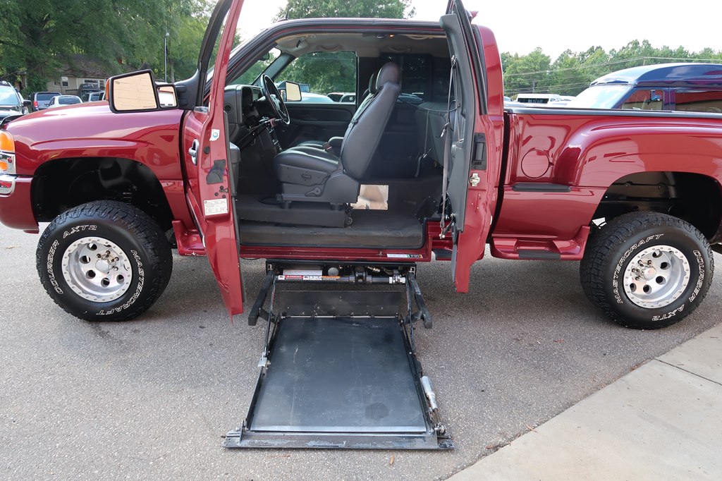 GMC W/ SUPERCHARGER STEPSIDE - TRUC 2004 GMC W/ SUPERCHARGER STEPSIDE - TRUC 1GTEC19TX4Z226581