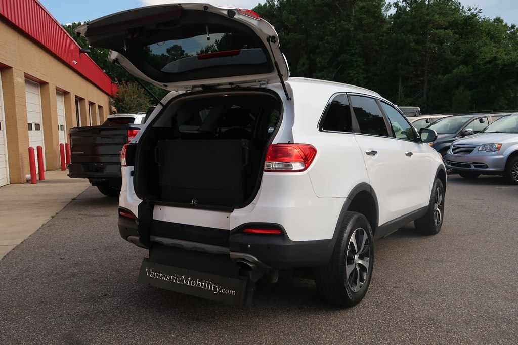 Photo 25 of this KIA SORENTO