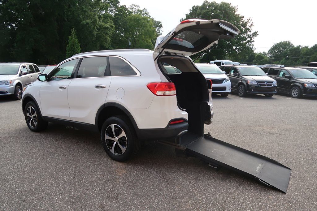 Photo 9 of this KIA SORENTO