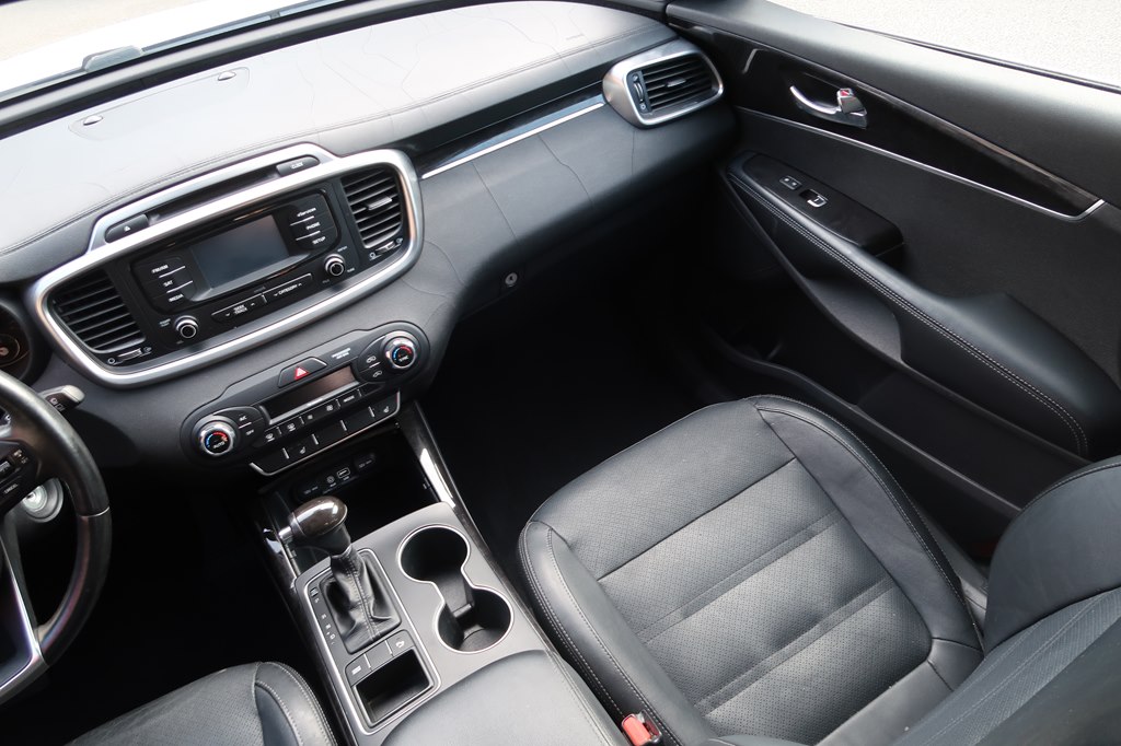 Photo 37 of this KIA SORENTO