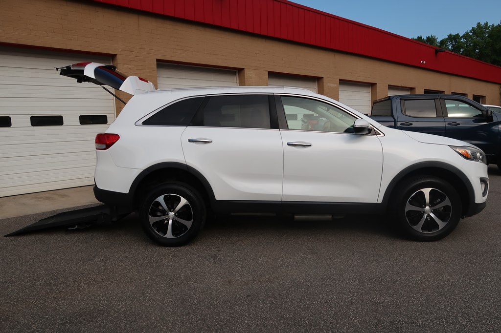 Photo 32 of this KIA SORENTO
