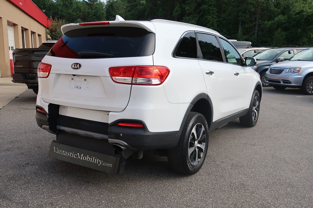 Photo 20 of this KIA SORENTO