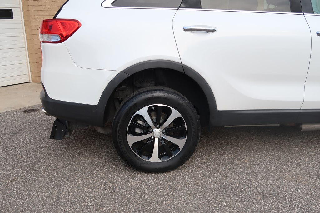 Photo 46 of this KIA SORENTO