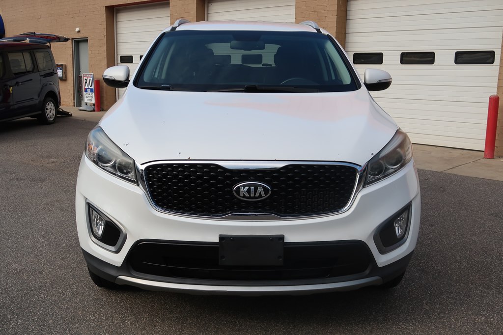 Photo 13 of this KIA SORENTO