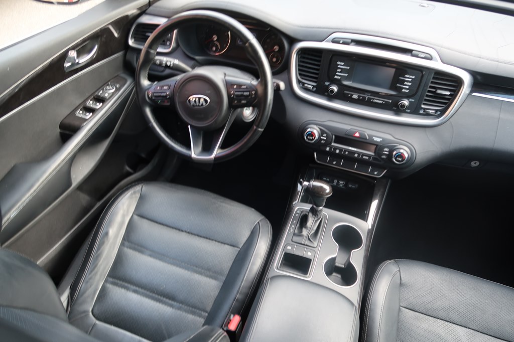 Photo 36 of this KIA SORENTO