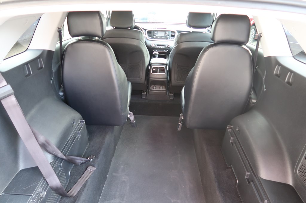 Photo 3 of this KIA SORENTO