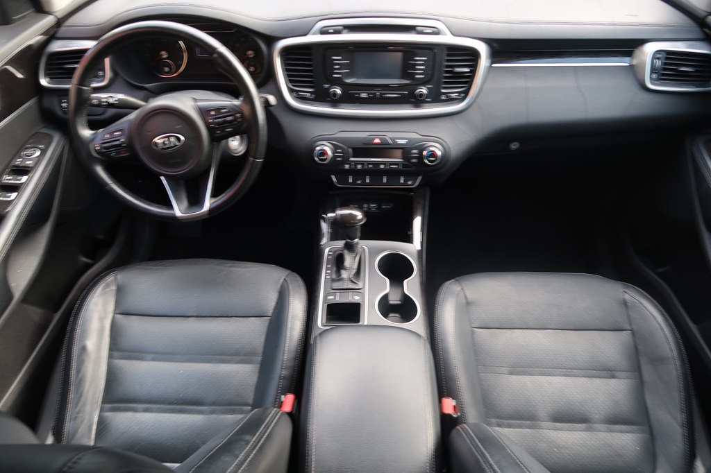 Photo 7 of this KIA SORENTO