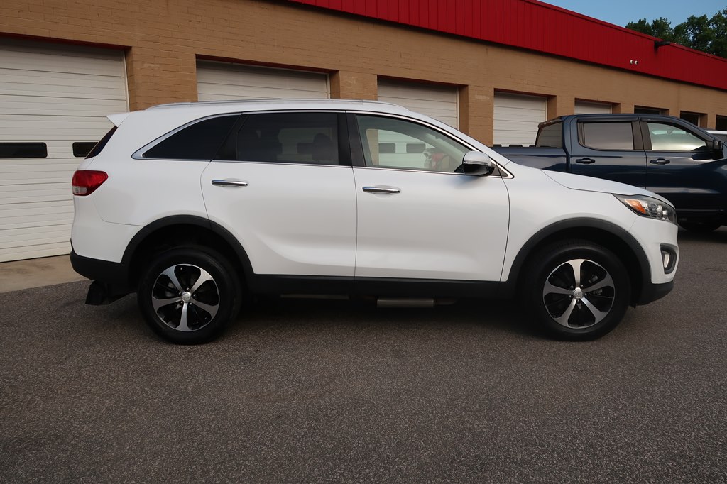 Photo 23 of this KIA SORENTO