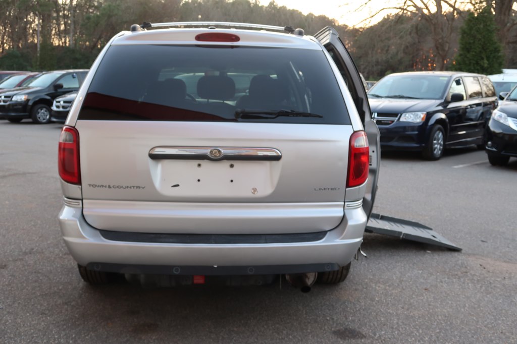 CHRYSLER TOWN & COUNTRY 2006 CHRYSLER TOWN & COUNTRY 2A8GP64L46R674757