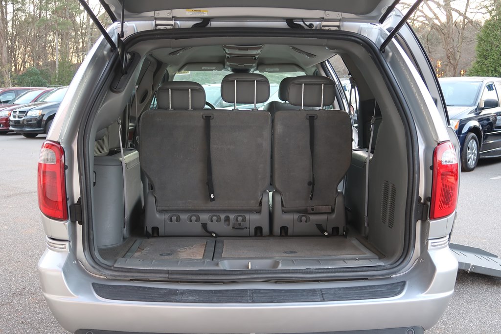 CHRYSLER TOWN & COUNTRY 2006 CHRYSLER TOWN & COUNTRY 2A8GP64L46R674757