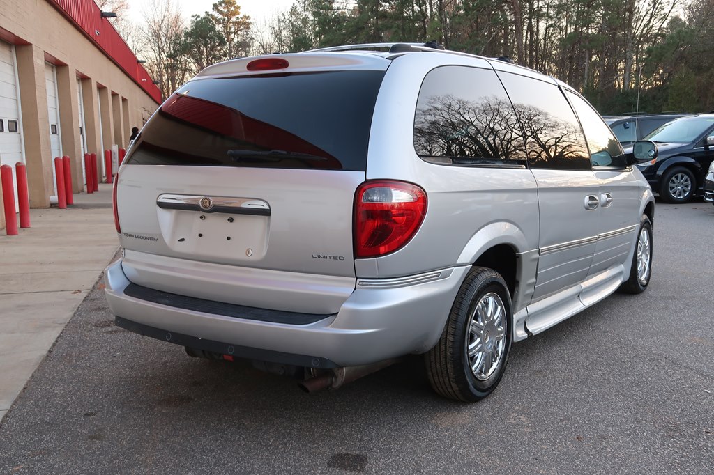 CHRYSLER TOWN & COUNTRY 2006 CHRYSLER TOWN & COUNTRY 2A8GP64L46R674757