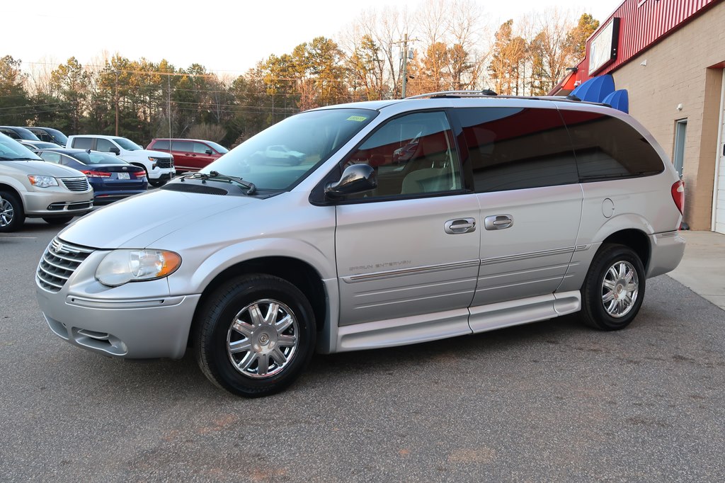 CHRYSLER TOWN & COUNTRY 2006 CHRYSLER TOWN & COUNTRY 2A8GP64L46R674757