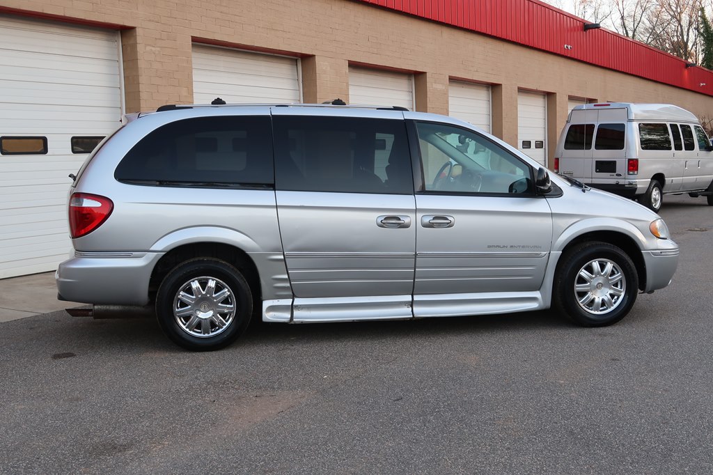 CHRYSLER TOWN & COUNTRY 2006 CHRYSLER TOWN & COUNTRY 2A8GP64L46R674757
