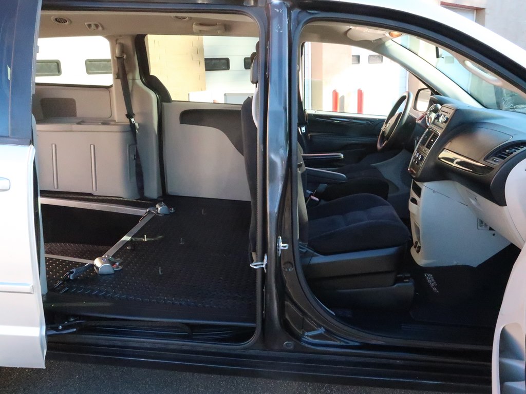 DODGE GRAND CARAVAN 2015 DODGE GRAND CARAVAN 2C4RDGBG7FR542158