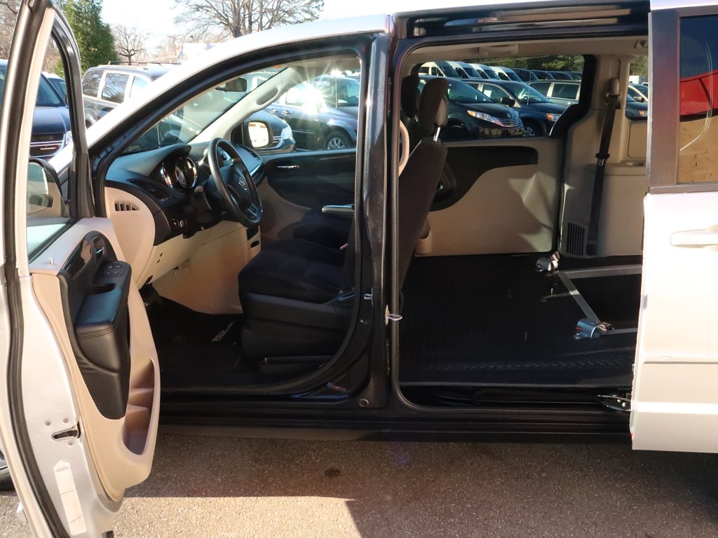 DODGE GRAND CARAVAN 2015 DODGE GRAND CARAVAN 2C4RDGBG7FR542158