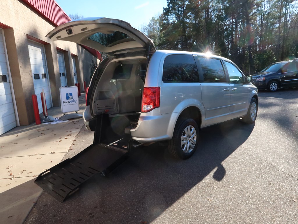 DODGE GRAND CARAVAN 2015 DODGE GRAND CARAVAN 2C4RDGBG7FR542158