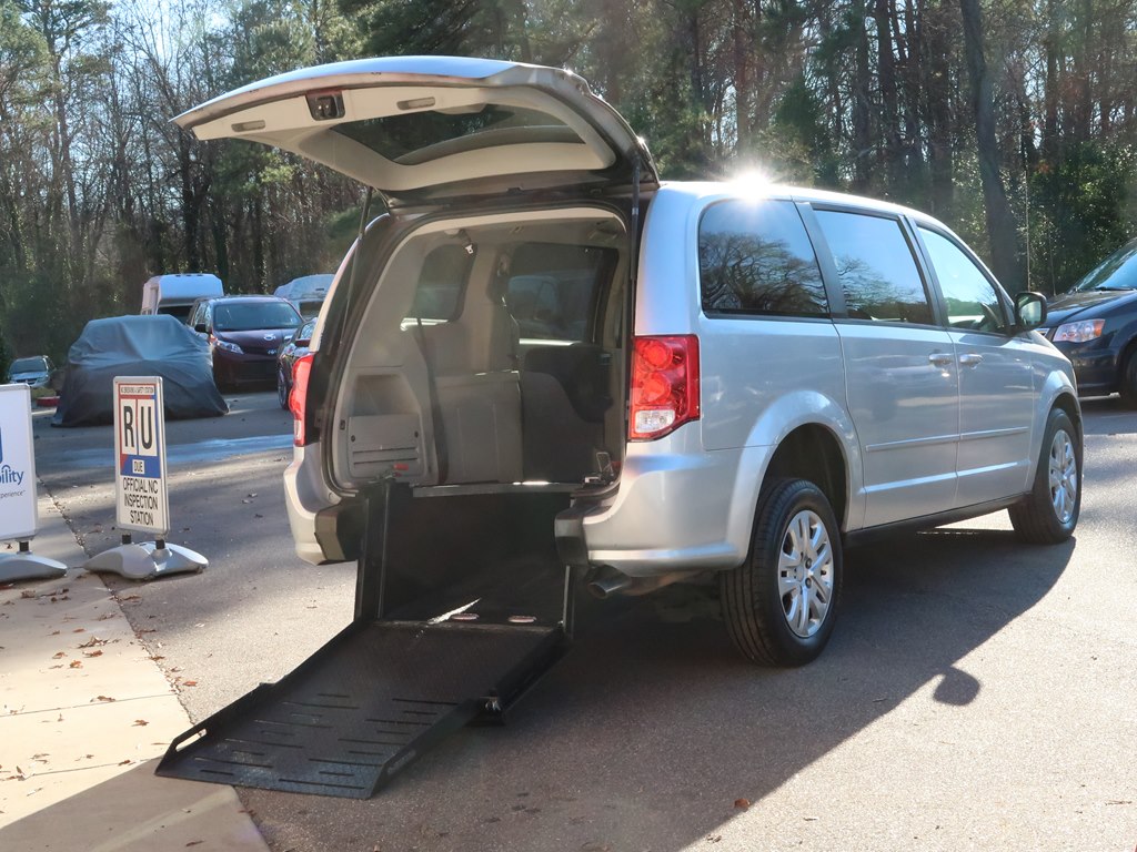 DODGE GRAND CARAVAN 2015 DODGE GRAND CARAVAN 2C4RDGBG7FR542158