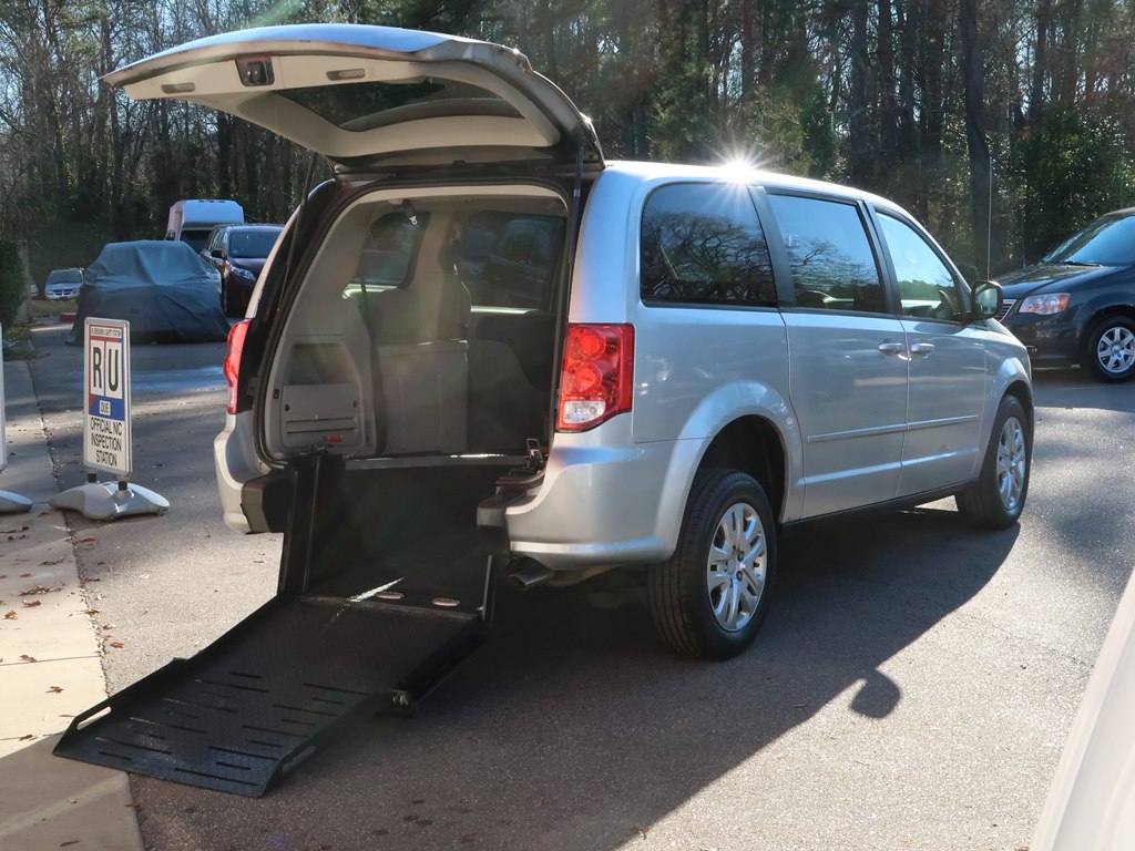 DODGE GRAND CARAVAN 2015 DODGE GRAND CARAVAN 2C4RDGBG7FR542158