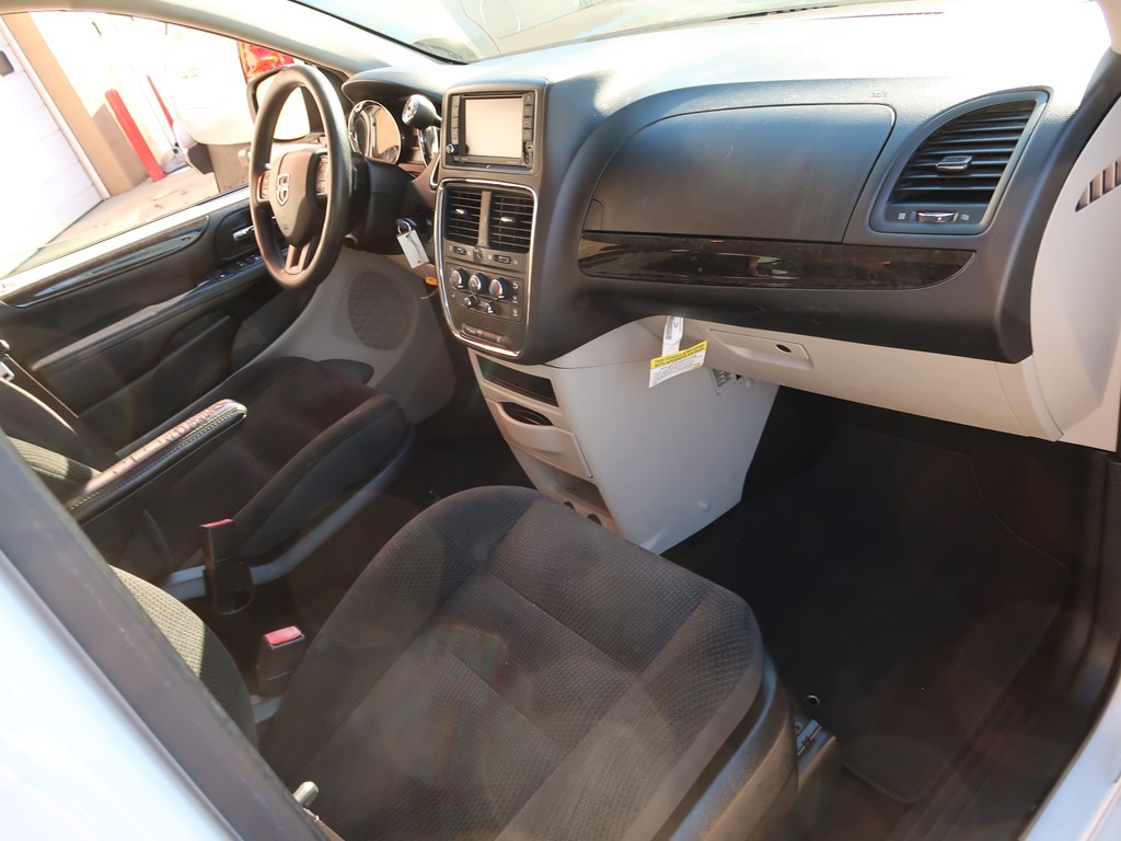 Photo 77 of this DODGE GRAND CARAVAN