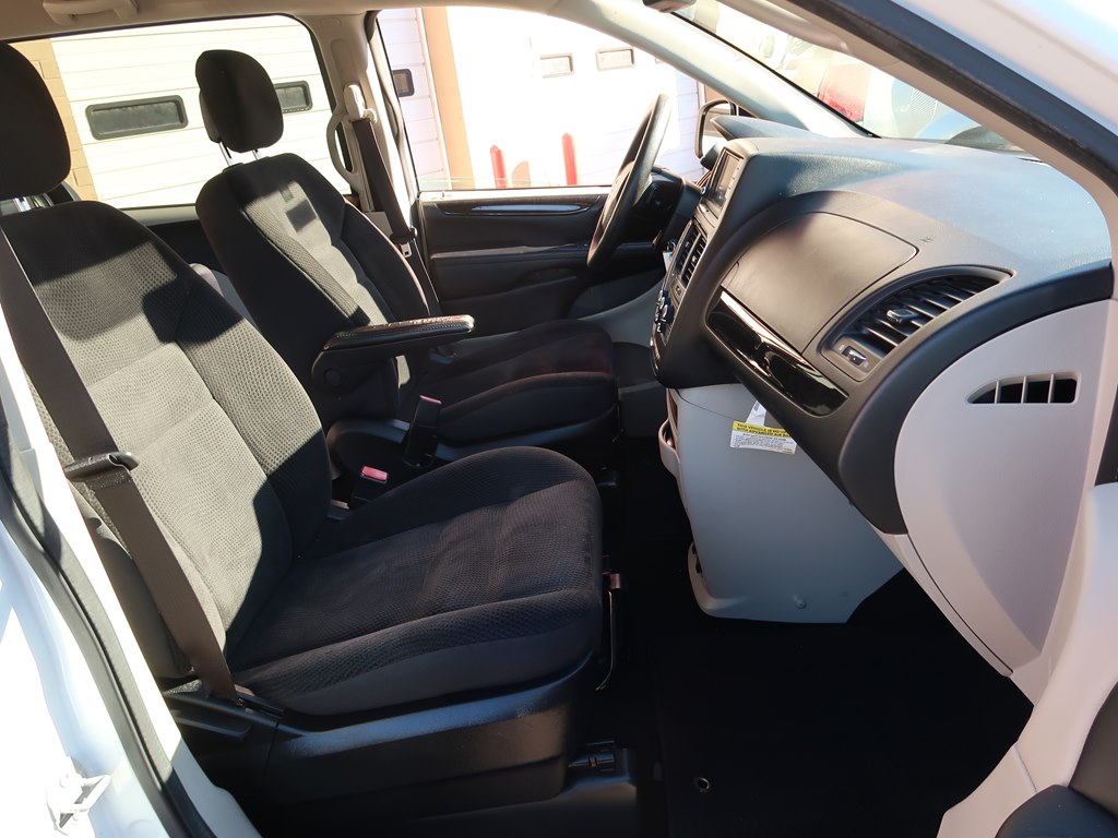 Photo 35 of this DODGE GRAND CARAVAN