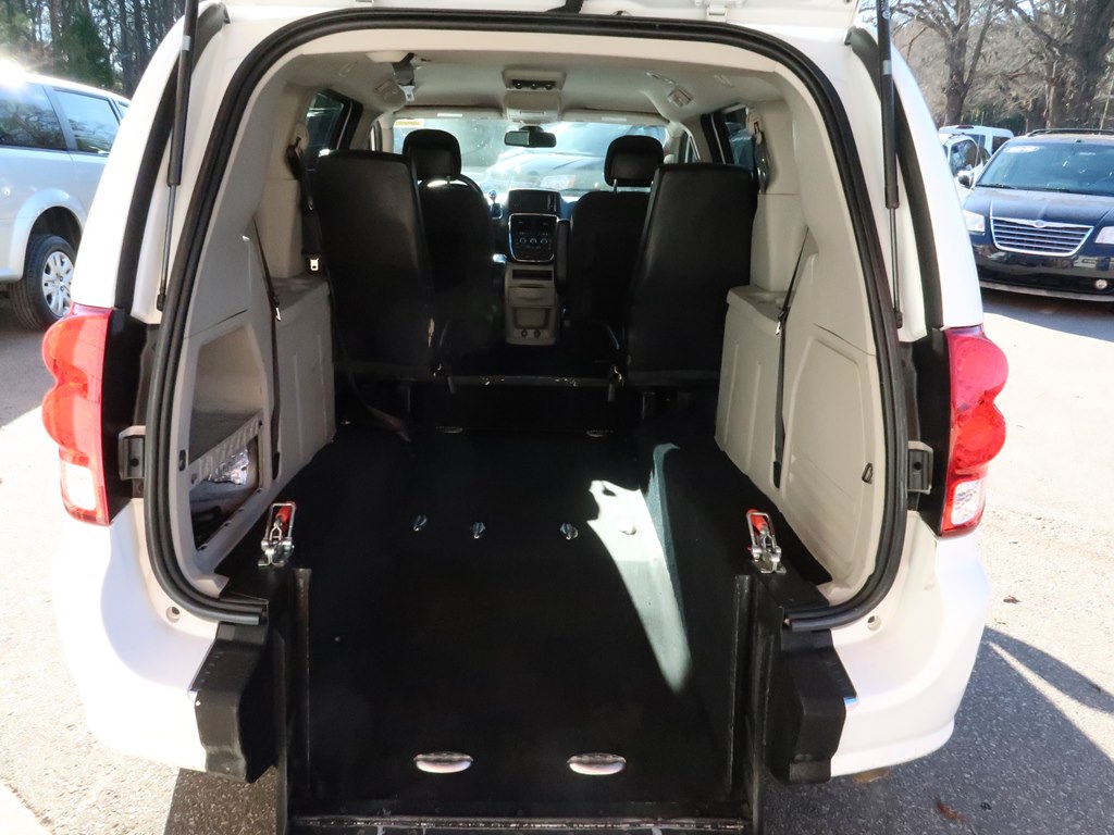 Photo 60 of this DODGE GRAND CARAVAN