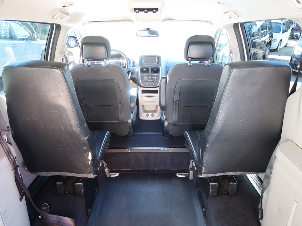 Photo 3 of this DODGE GRAND CARAVAN