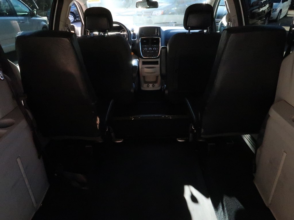 Photo 64 of this DODGE GRAND CARAVAN