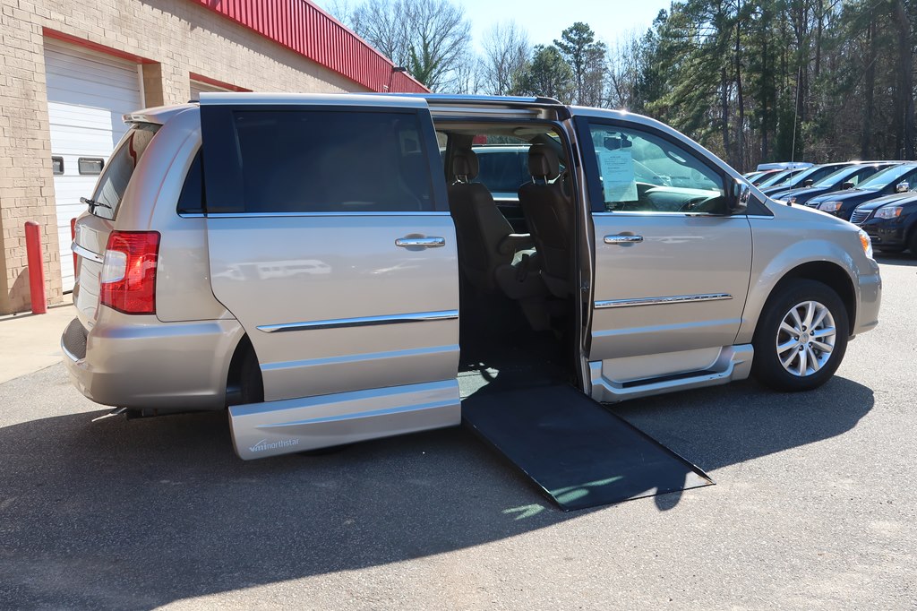 CHRYSLER TOWN & COUNTRY 2015 CHRYSLER TOWN & COUNTRY 2C4RC1GG1FR716508