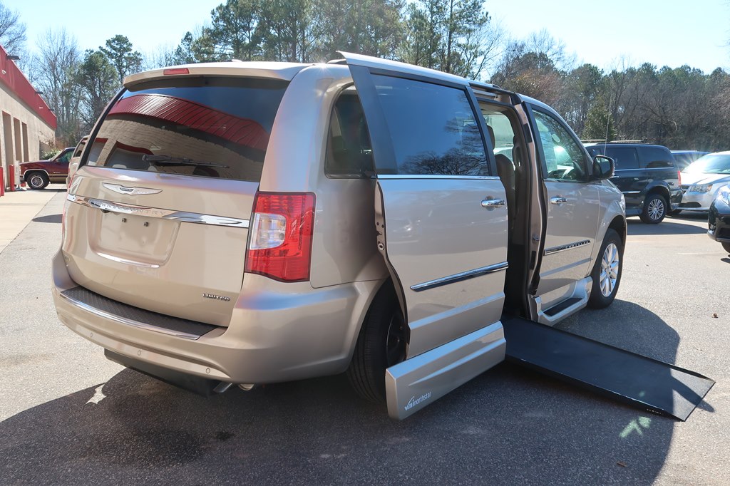 CHRYSLER TOWN & COUNTRY 2015 CHRYSLER TOWN & COUNTRY 2C4RC1GG1FR716508