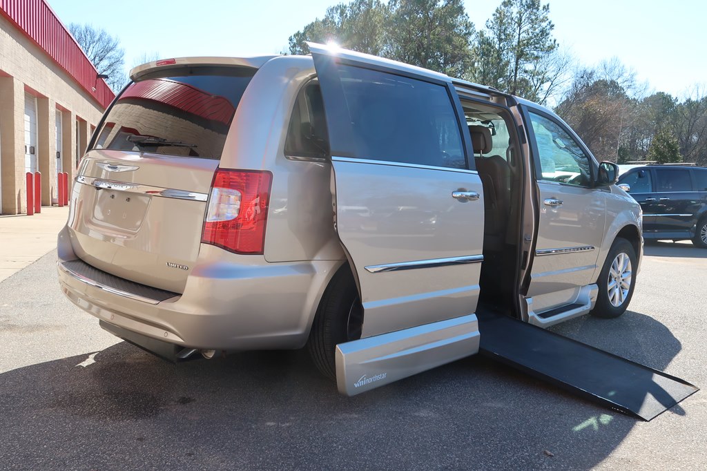 CHRYSLER TOWN & COUNTRY 2015 CHRYSLER TOWN & COUNTRY 2C4RC1GG1FR716508