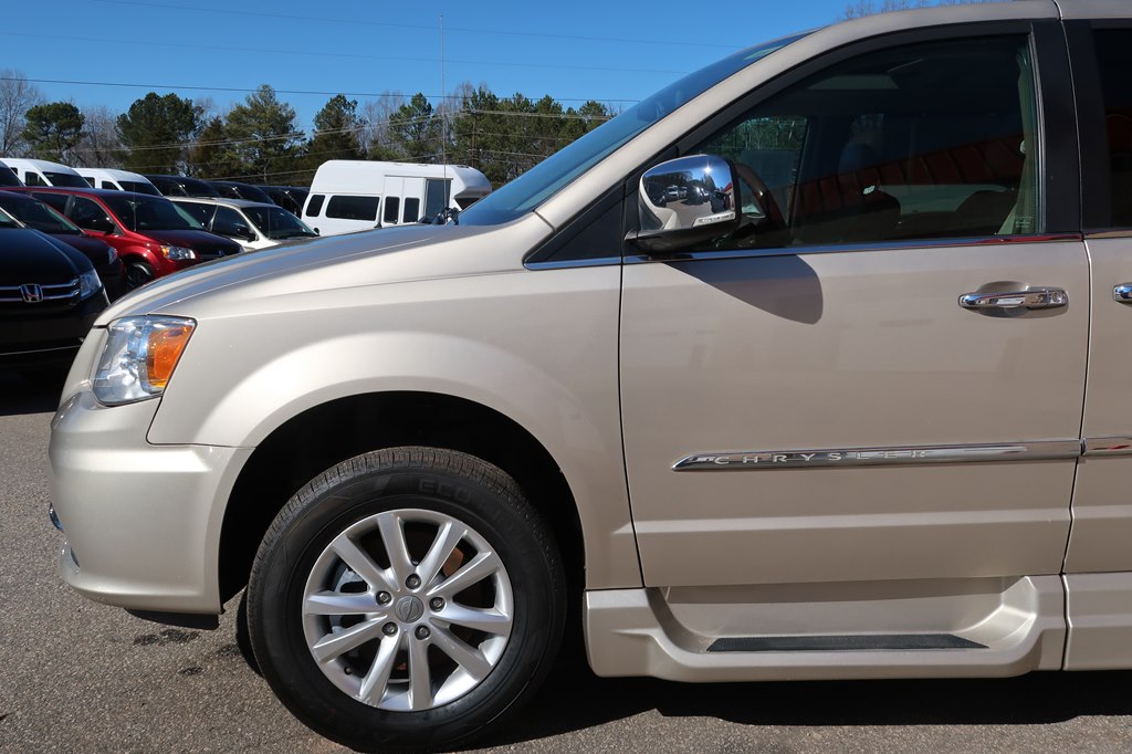 CHRYSLER TOWN & COUNTRY 2015 CHRYSLER TOWN & COUNTRY 2C4RC1GG1FR716508