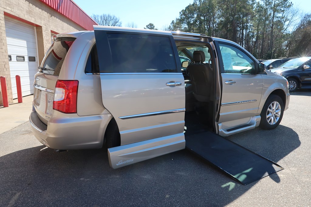 CHRYSLER TOWN & COUNTRY 2015 CHRYSLER TOWN & COUNTRY 2C4RC1GG1FR716508