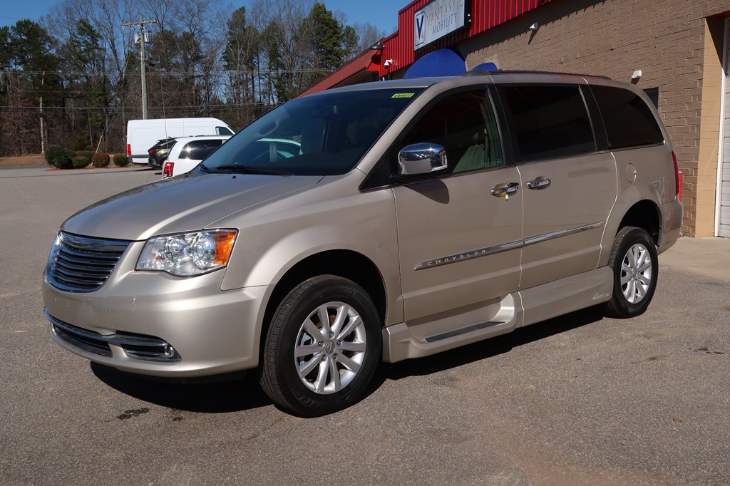 CHRYSLER TOWN & COUNTRY 2015 CHRYSLER TOWN & COUNTRY 2C4RC1GG1FR716508