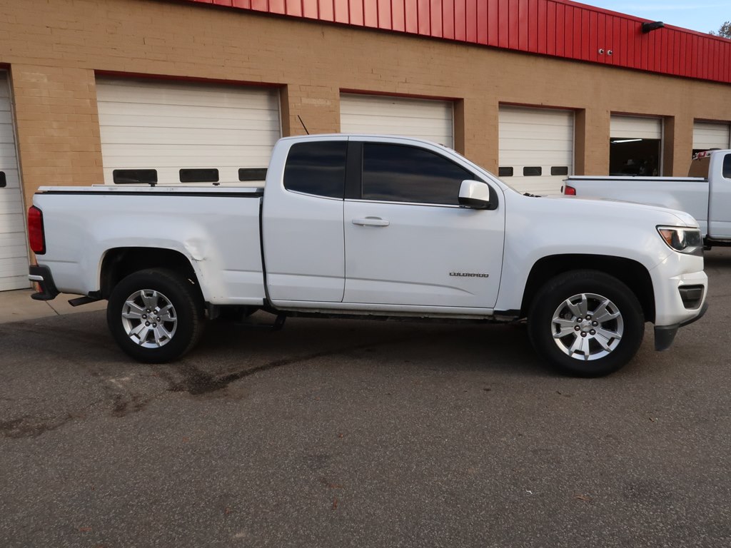 Photo 23 of this CHEVROLET COLORADO