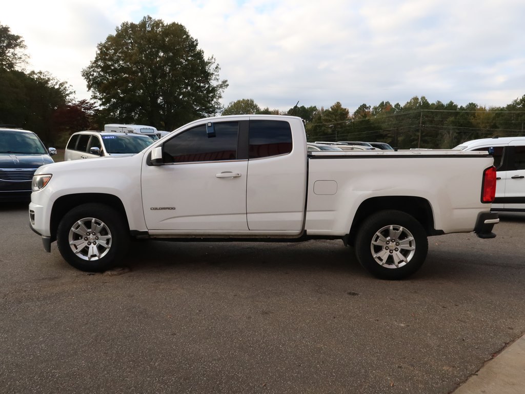 Photo 15 of this CHEVROLET COLORADO