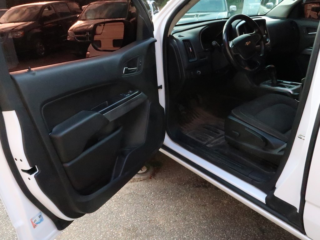 Photo 25 of this CHEVROLET COLORADO