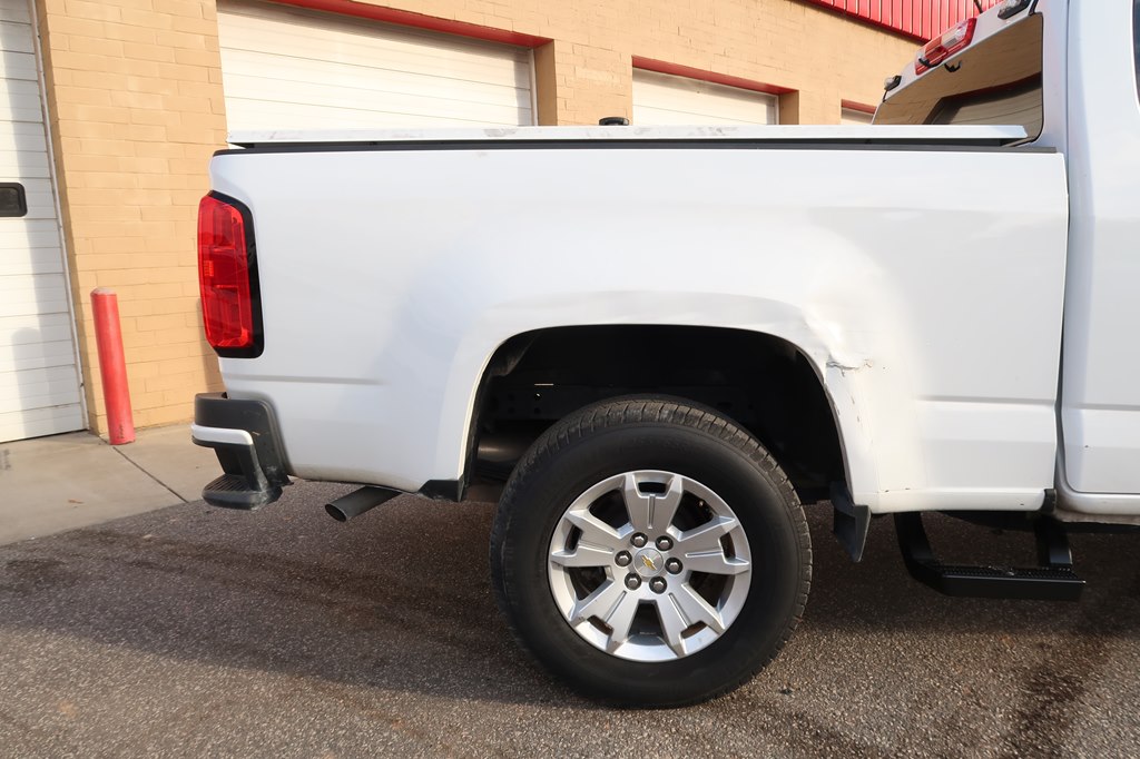 Photo 37 of this CHEVROLET COLORADO