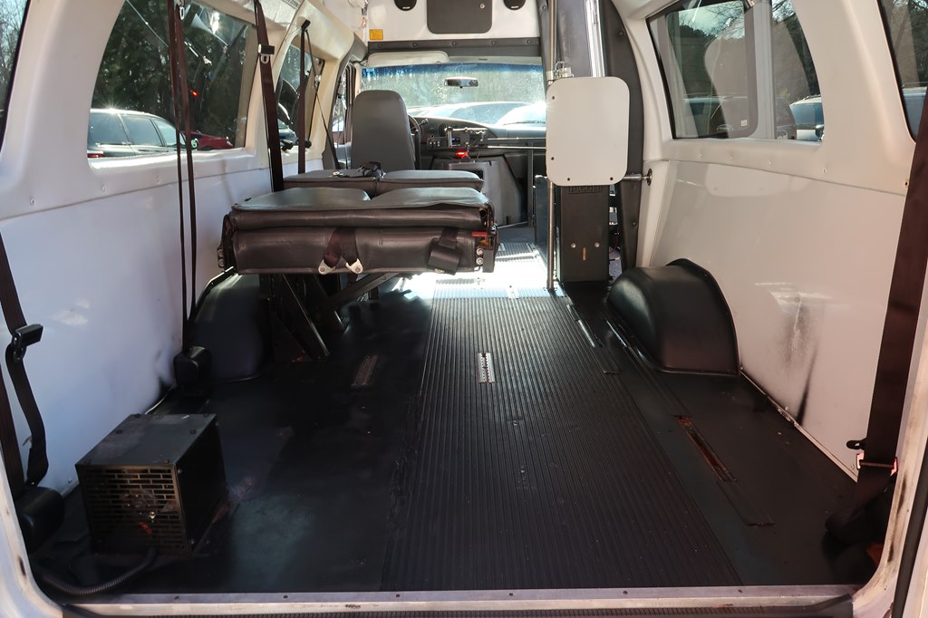 Photo 31 of this FORD ECONOLINE